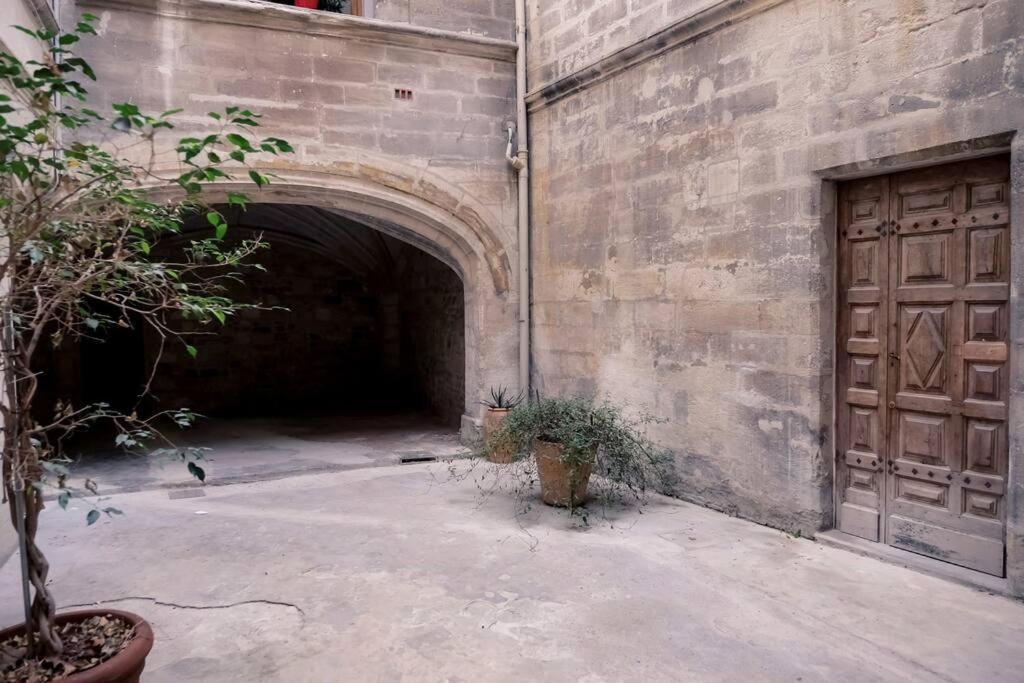 Noa - Mont Piete Studio Intramuros - أفينيون المظهر الخارجي الصورة